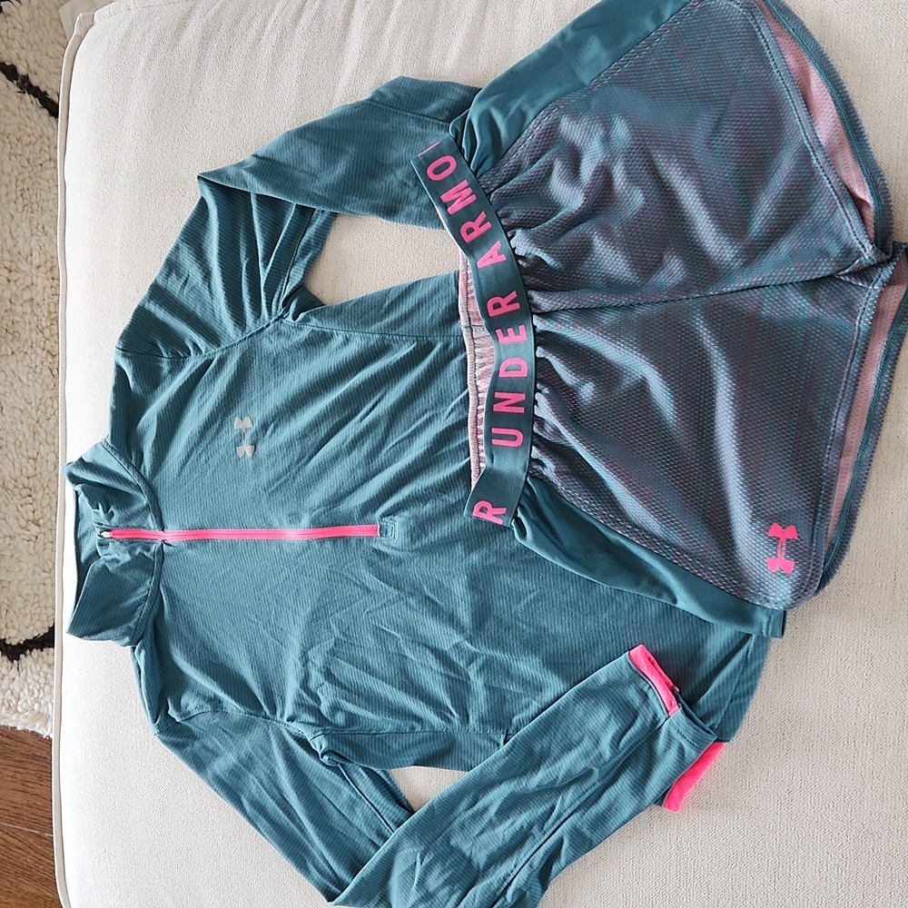 NWOT Under Armour Women's Heatgear Watermelon Track Running Set 🍉